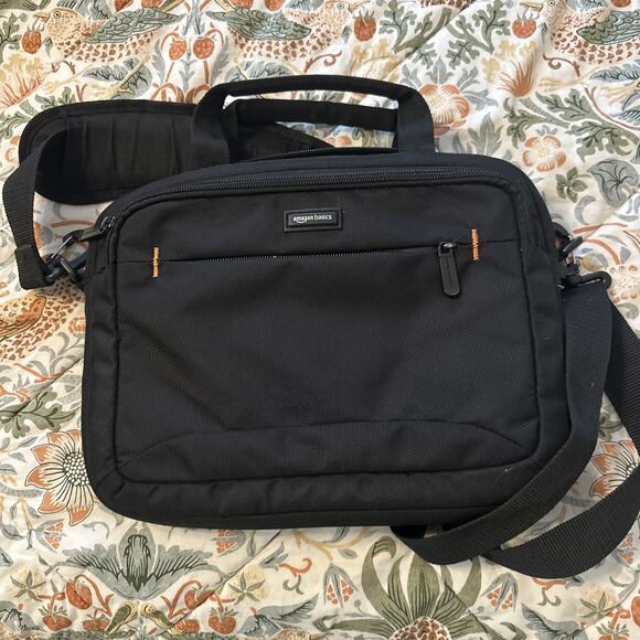 Amazon Basics 11.6 Inch Laptop Case Tablet Carrying Shoulder Bag Briefcase Black - Picture 1 of 5